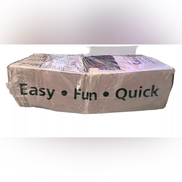 Caron Natura Froggy 12" x 12" Latch Hook Kit New in Sealed Box Frog Craft - Picture 3 of 7